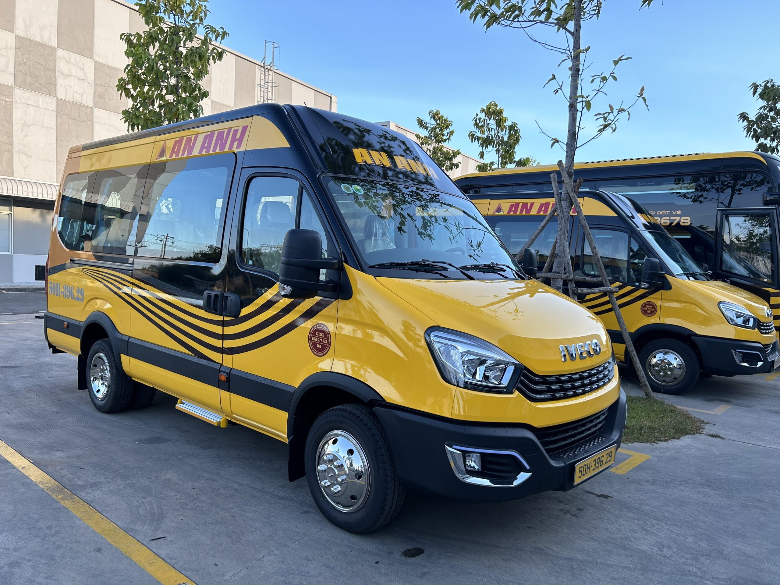 Iveco Daily 16 chỗ là dòng xe xuất xứ từ Ý do thaco lắp ráp và phân phối